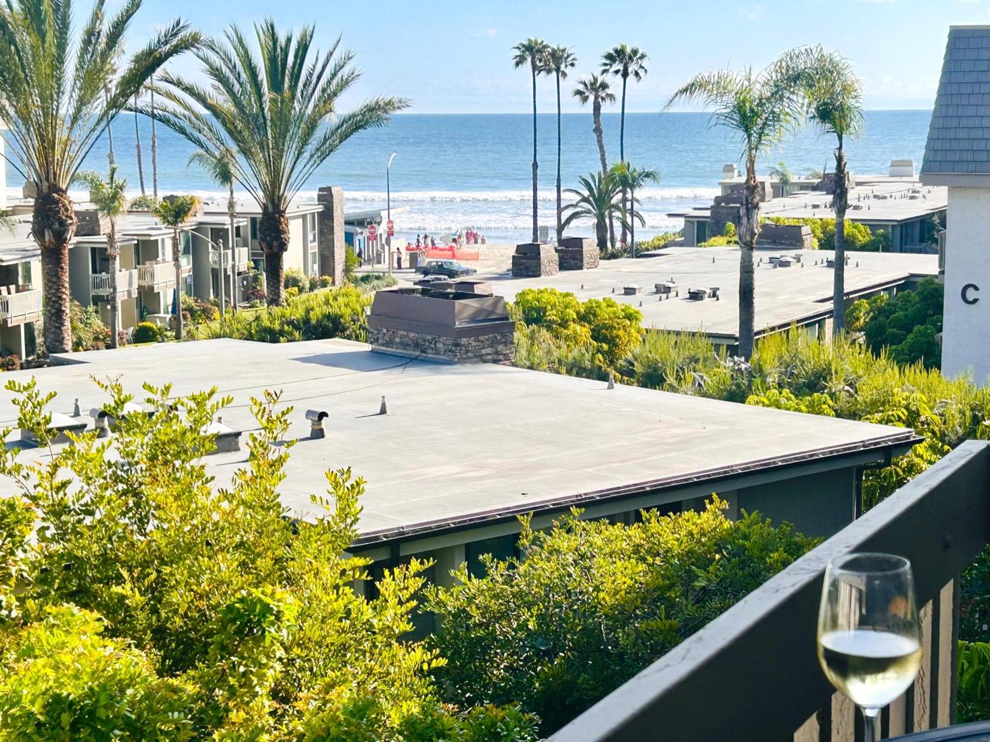 Oceanview Retreat - Steps To The Beach And 2 Pools Oceanside Exterior photo