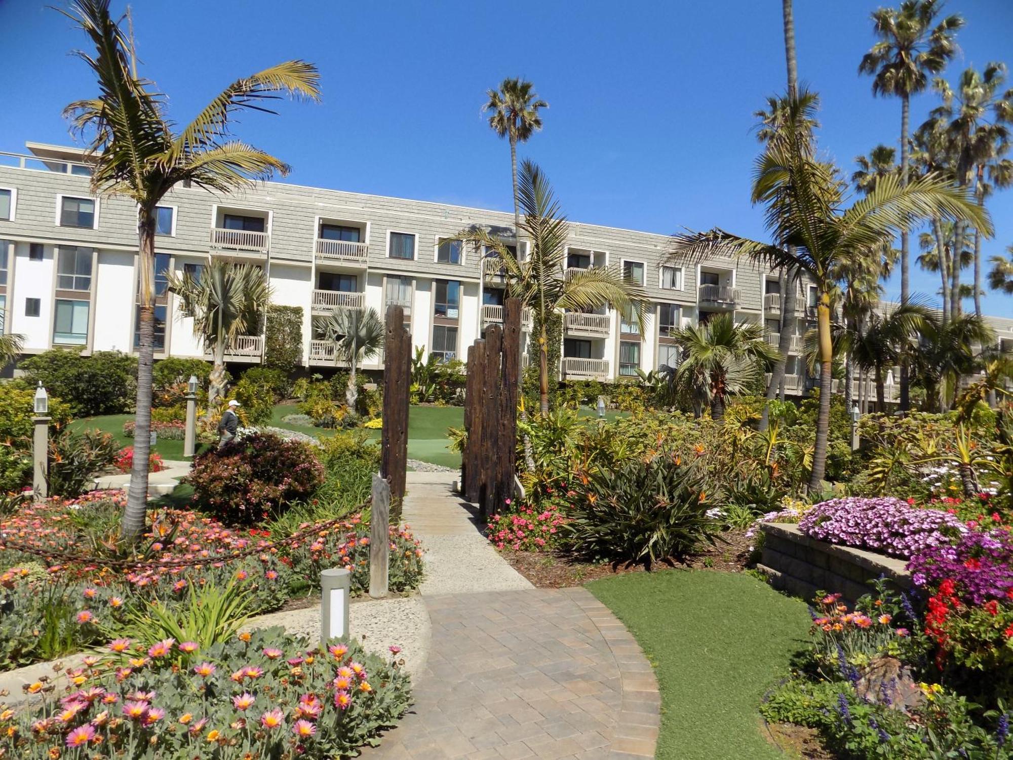 Oceanview Retreat - Steps To The Beach And 2 Pools Oceanside Exterior photo