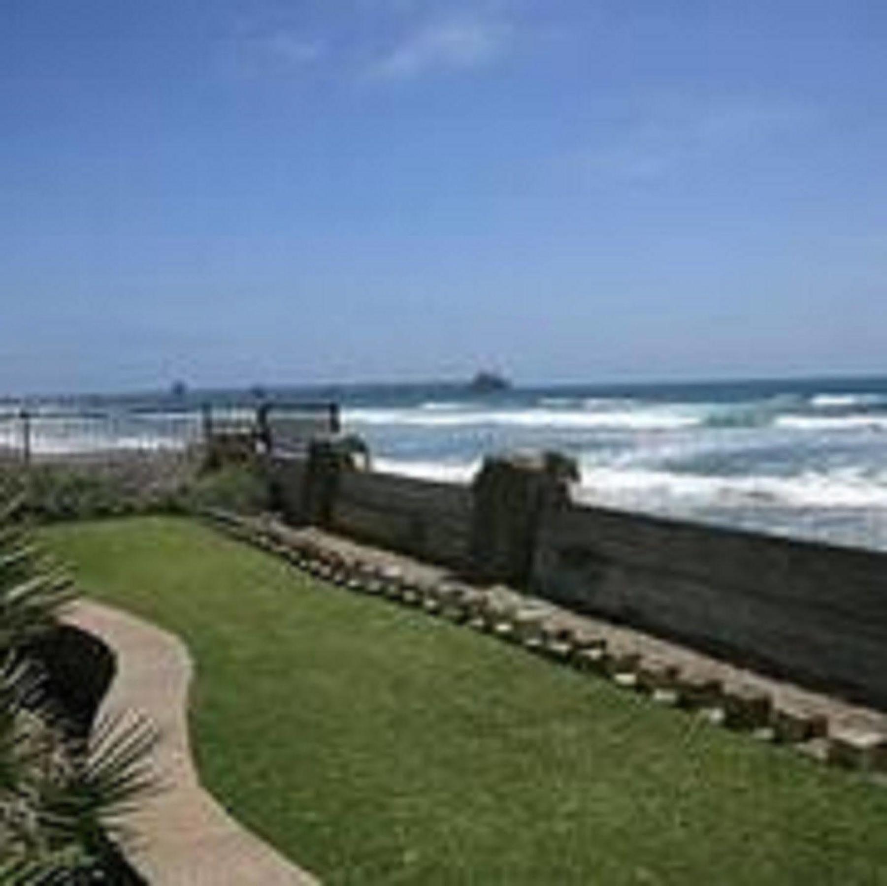 Oceanview Retreat - Steps To The Beach And 2 Pools Oceanside Exterior photo